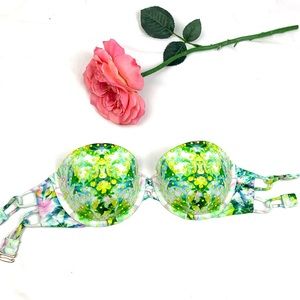 Victoria’s Secret bandeau bikini top